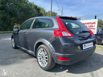 Coche berlina Volvo