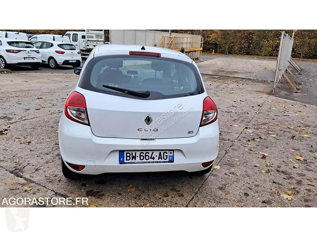 Коммерческий автомобиль