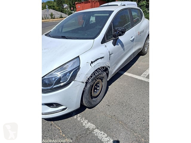 Коммерческий автомобиль