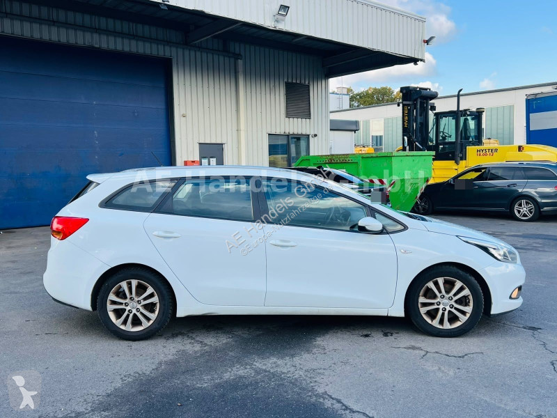 KIA cee'd Sportswagon 1.4 CRDi 90...
