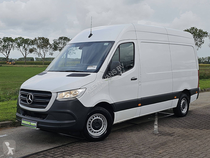 Bedrijfswagen Mercedes 317 L2H2 Automaat AC