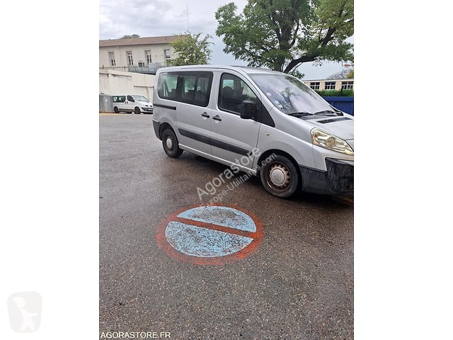 Véhicule utilitaire