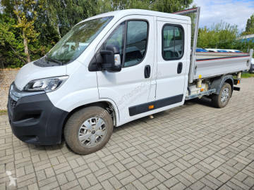Citroën three-way side tipper van