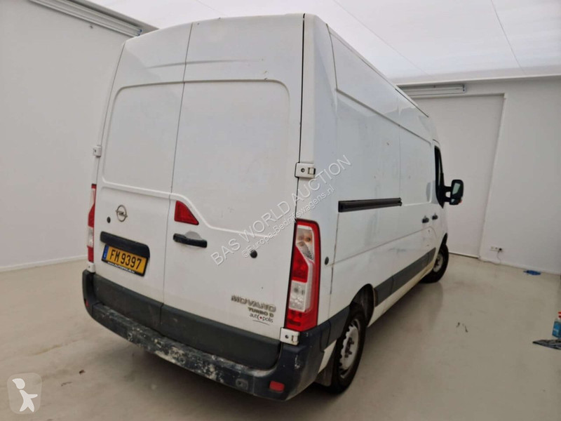 Furgoneta Opel 2.3 DT L2H2 Airco/NAV/PDC