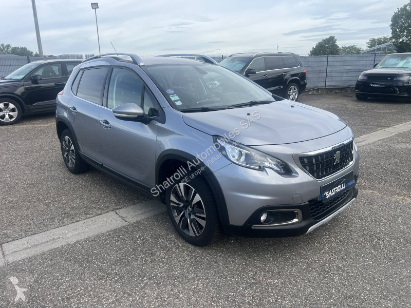 Užitkové vozidlo Peugeot 1.2 110ch Allure...