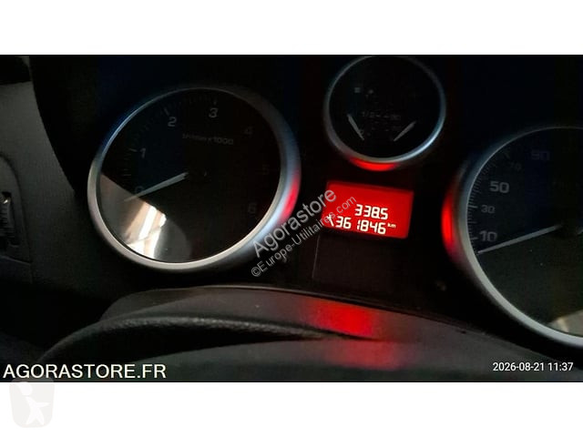 Коммерческий автомобиль