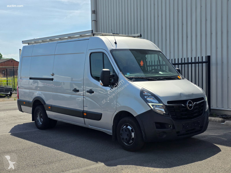 Furgoneta Opel movano