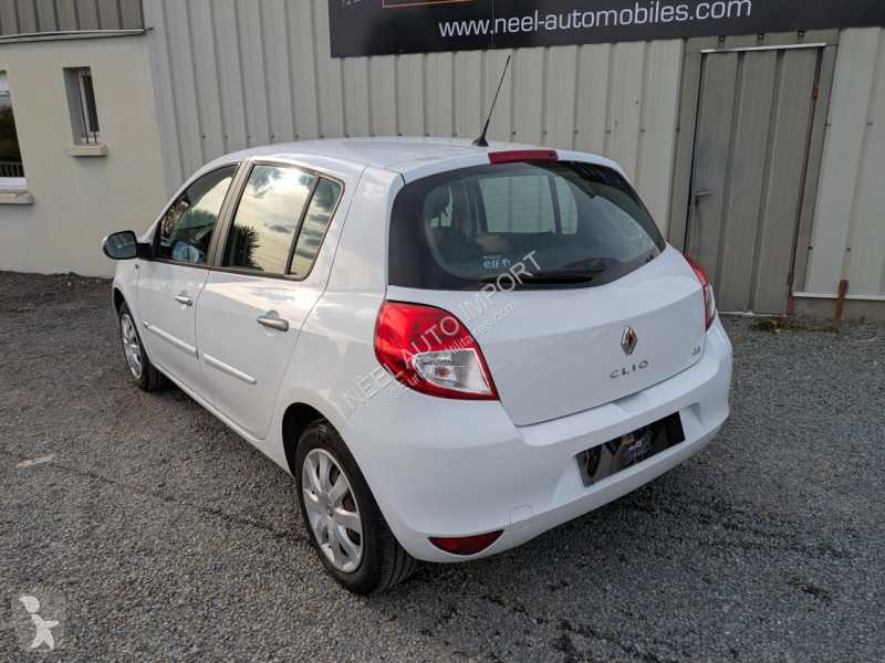 Коммерческий автомобиль Renault