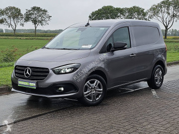 Caja cerrada Mercedes