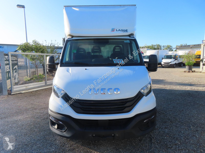Furgoneta Iveco 35C16 3,0  Seitl Tür FZ.102
