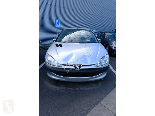 Коммерческий автомобиль Peugeot 208