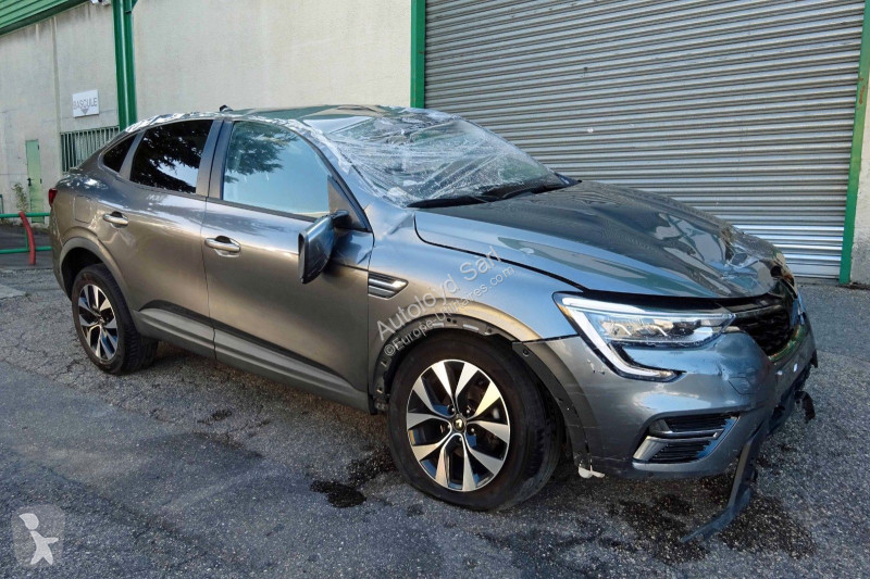 Коммерческий автомобиль Renault ARKANA 1,3 TCE...