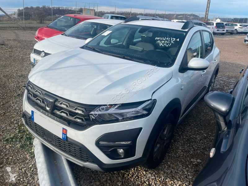 Коммерческий автомобиль Dacia TCe 90 Easy-R...