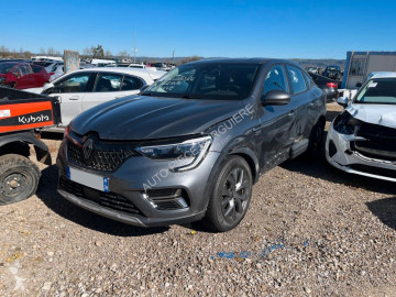 Внедорожники 4X4 / SUV Renault