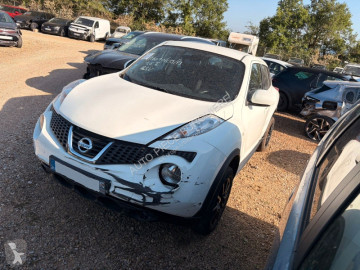 Городской автомобиль Nissan