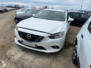 Автомобиль с кузовом «седан» Mazda