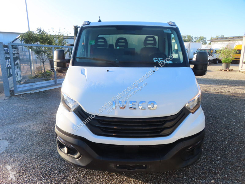 Furgoneta Iveco 35C16  3,0 Kipper Box Fz.65