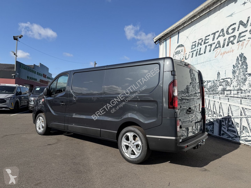Furgoneta Renault TRAFIC III FG L2H1 3T 2.0...