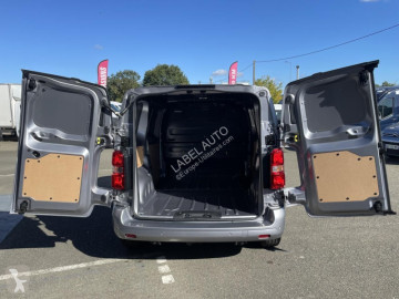 Caja cerrada Opel nueva