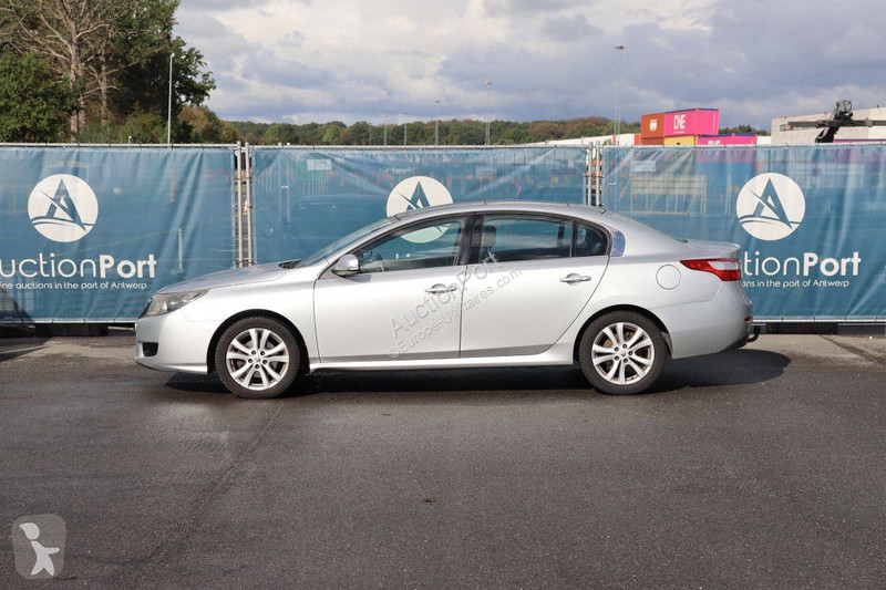 Haszongépjármű Renault  latitude