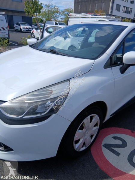 Veículo utilitário Renault CLIO