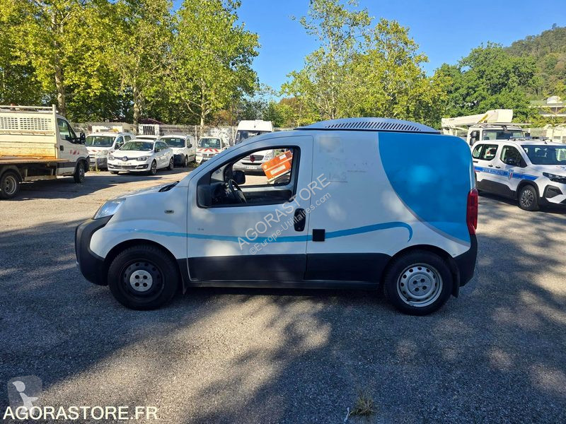Veículo utilitário Peugeot BIPPER