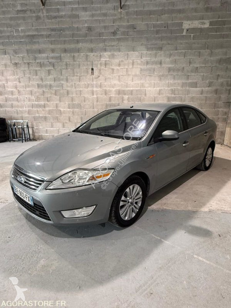 Veículo utilitário Ford MONDEO