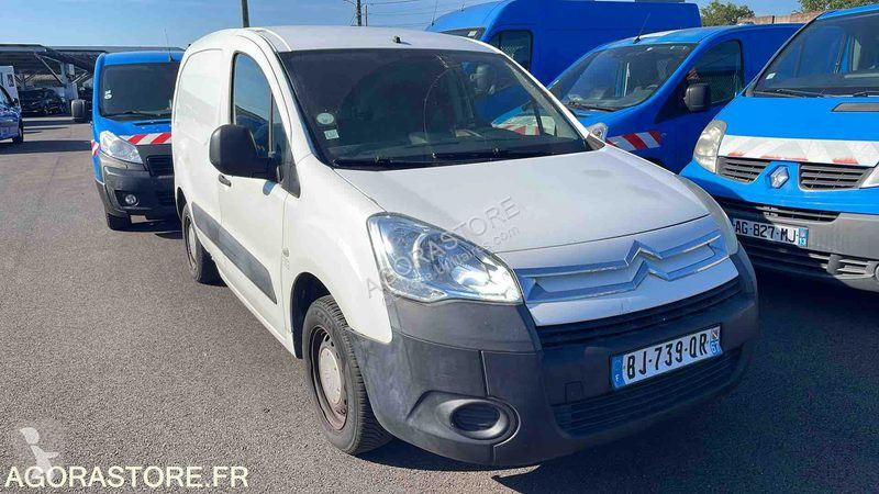 Veículo utilitário Citroën BERLINGO