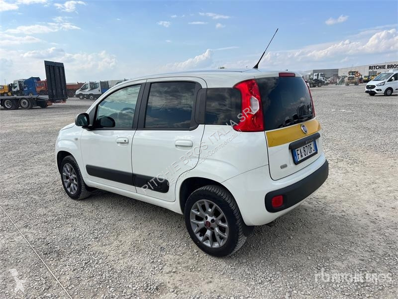 Veículo utilitário Fiat Cargo Van