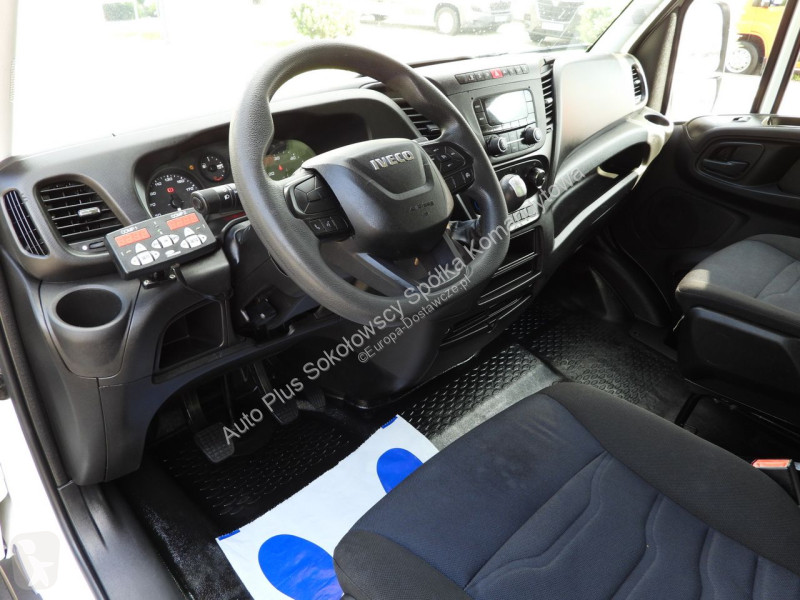 Veículo utilitário Iveco 35C14 DAILY