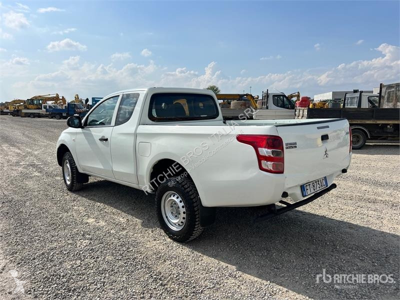 Veículo utilitário Mitsubishi