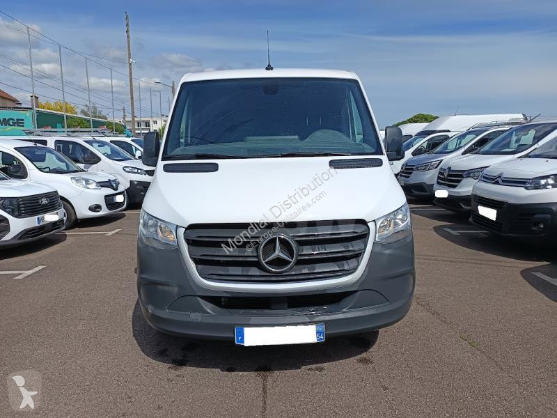 Veículo utilitário Mercedes 215 CDI
