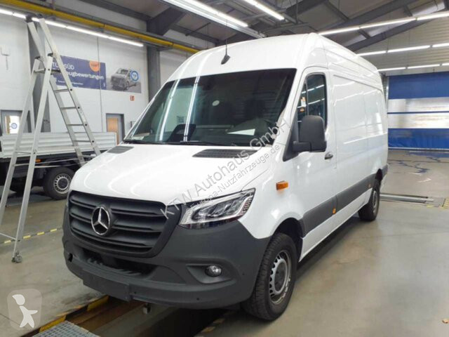 Veículo utilitário Mercedes Sprinter 317...