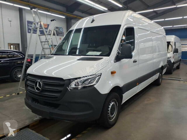 Veículo utilitário Mercedes Sprinter 317...