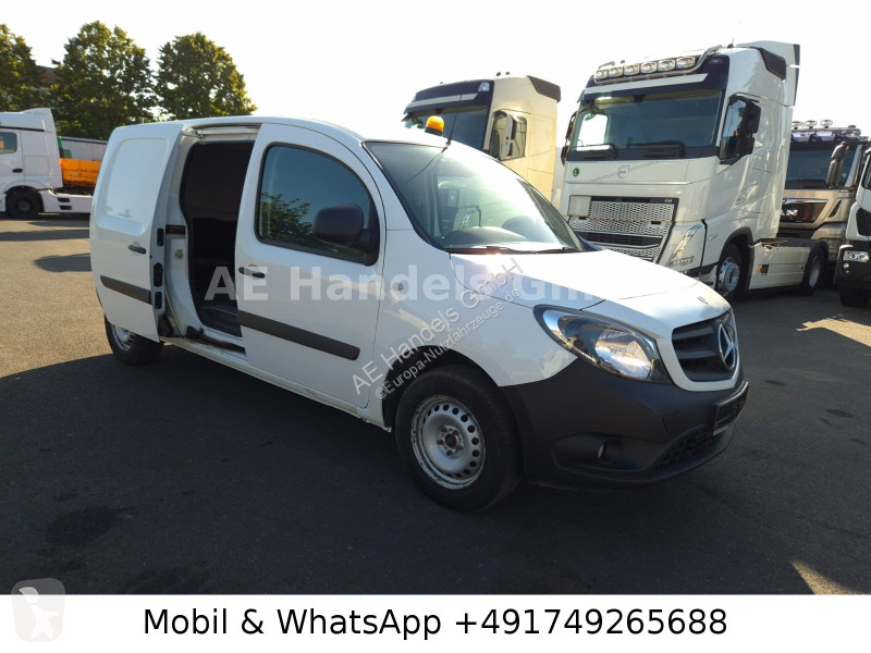 Véhicule utilitaire Mercedes 111 CDI 1.5 Kasten...