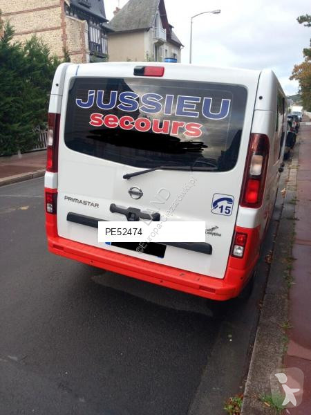 Véhicule utilitaire Nissan