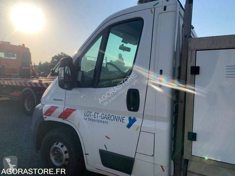 Véhicule utilitaire Fiat DUCATO