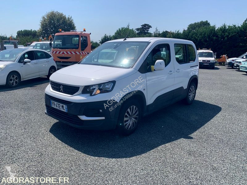 Véhicule utilitaire Peugeot RIFTER
