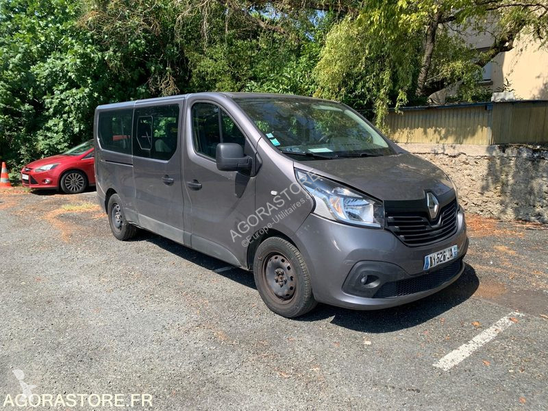 Véhicule utilitaire Renault TRAFIC