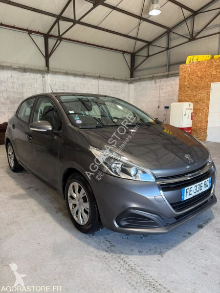 Veículo utilitário Peugeot 208