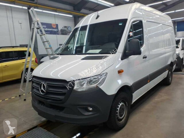 Autoutilitară Mercedes Sprinter 317...