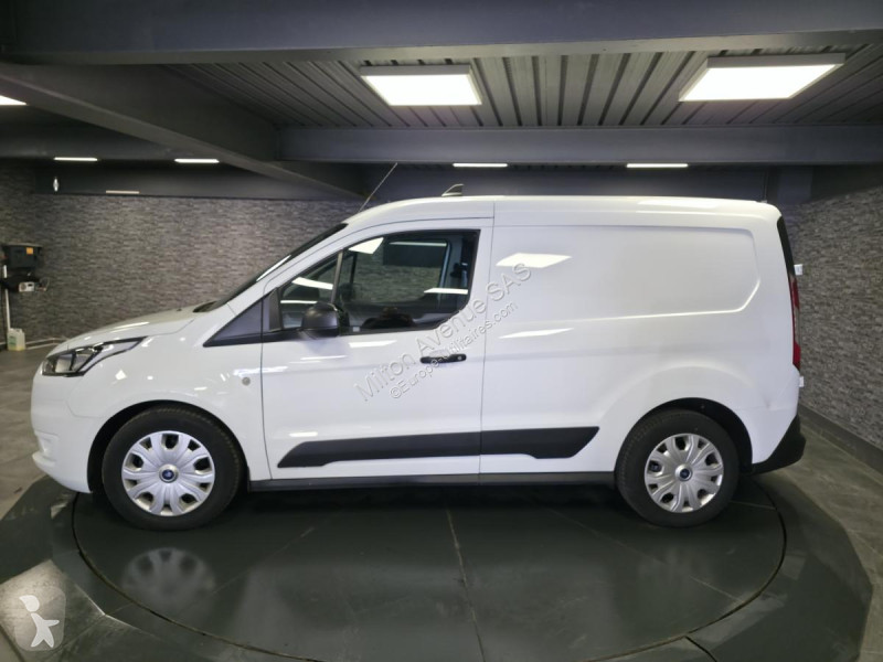 Véhicule utilitaire Ford
