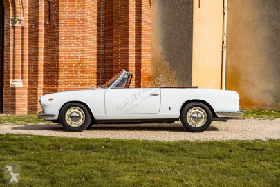 Voiture cabriolet Lancia