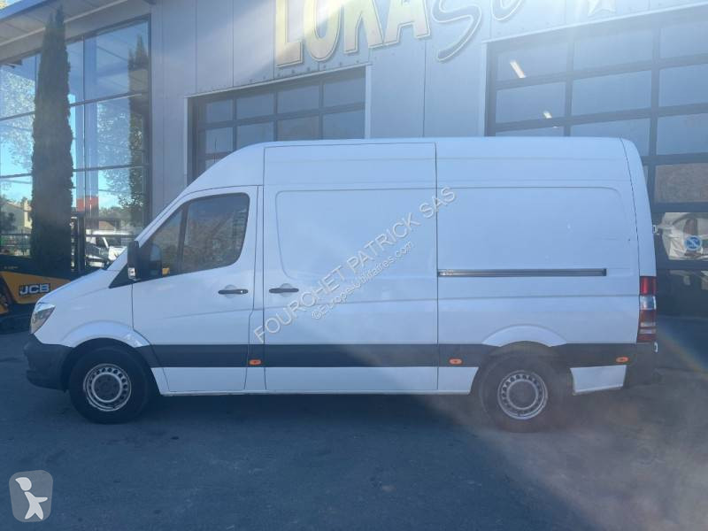 Véhicule utilitaire Mercedes 216 CDI