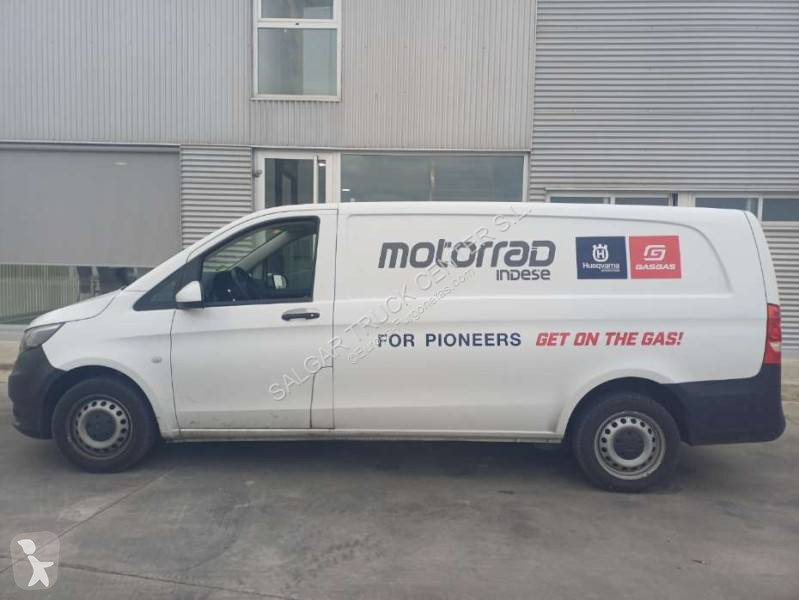 Užitkové vozidlo Mercedes 111