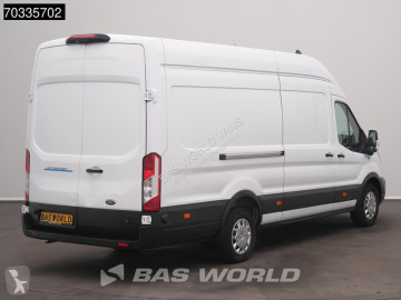 Fourgon utilitaire Ford