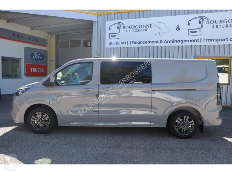 Véhicule utilitaire Ford