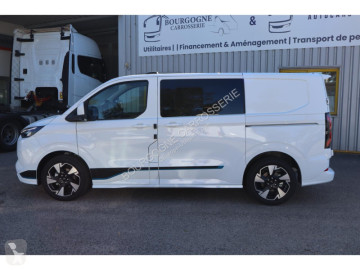 Fourgon utilitaire Ford
