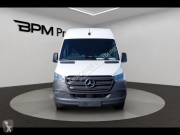 Fourgon utilitaire Mercedes