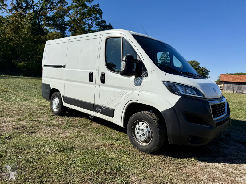 Véhicule utilitaire Peugeot L1H1 2.2 BLUEHDI...